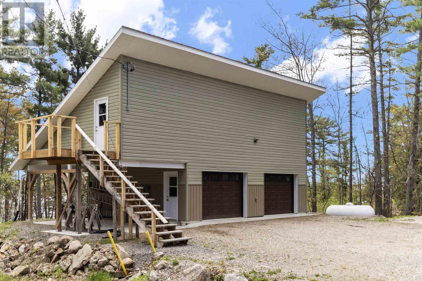35 Emily Ct, Huron Shores, Ontario  P0R 1L0 - Photo 5 - SM251276