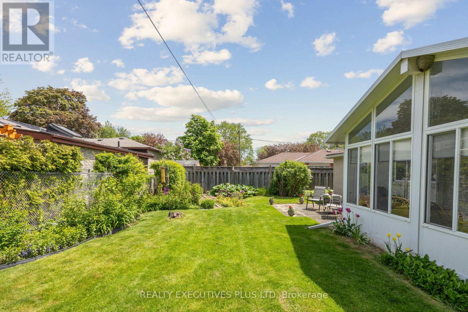 10 Pergola Road, Toronto, Ontario  M9W 5K5 - Photo 40 - W12161391