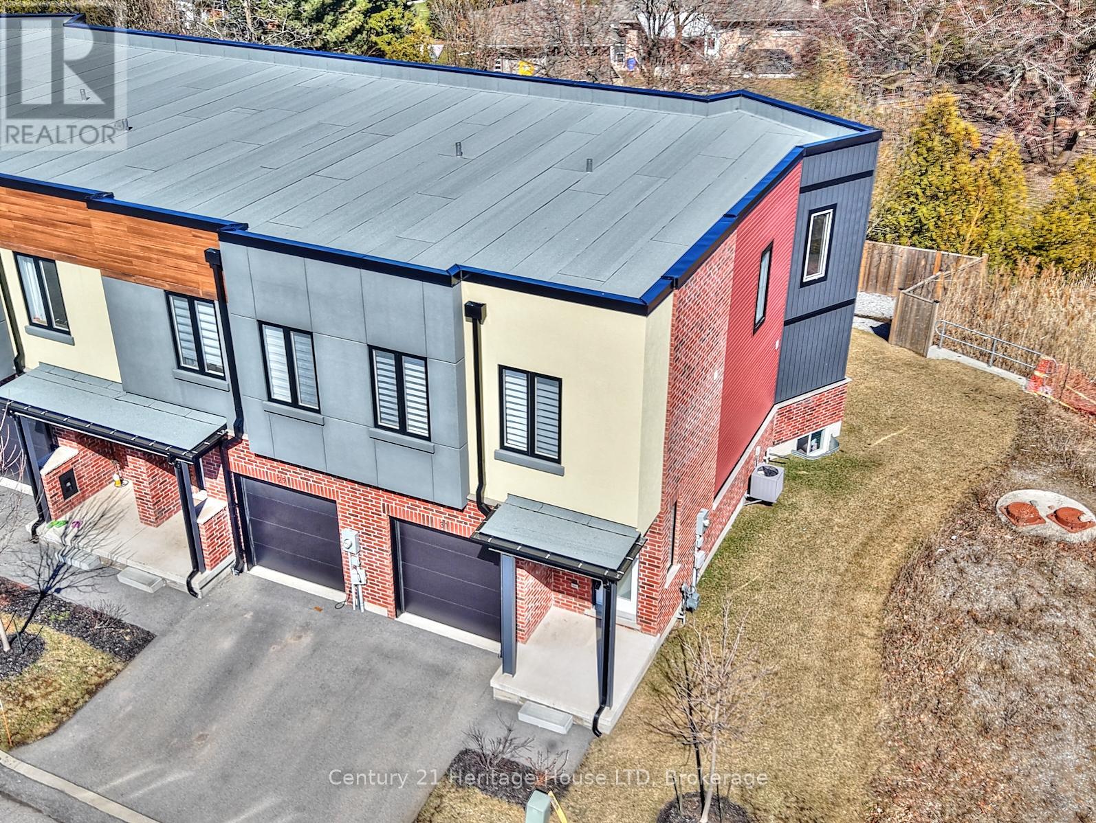 31 - 1465 Station Street, Pelham, Ontario  L0S 1E3 - Photo 2 - X12176471