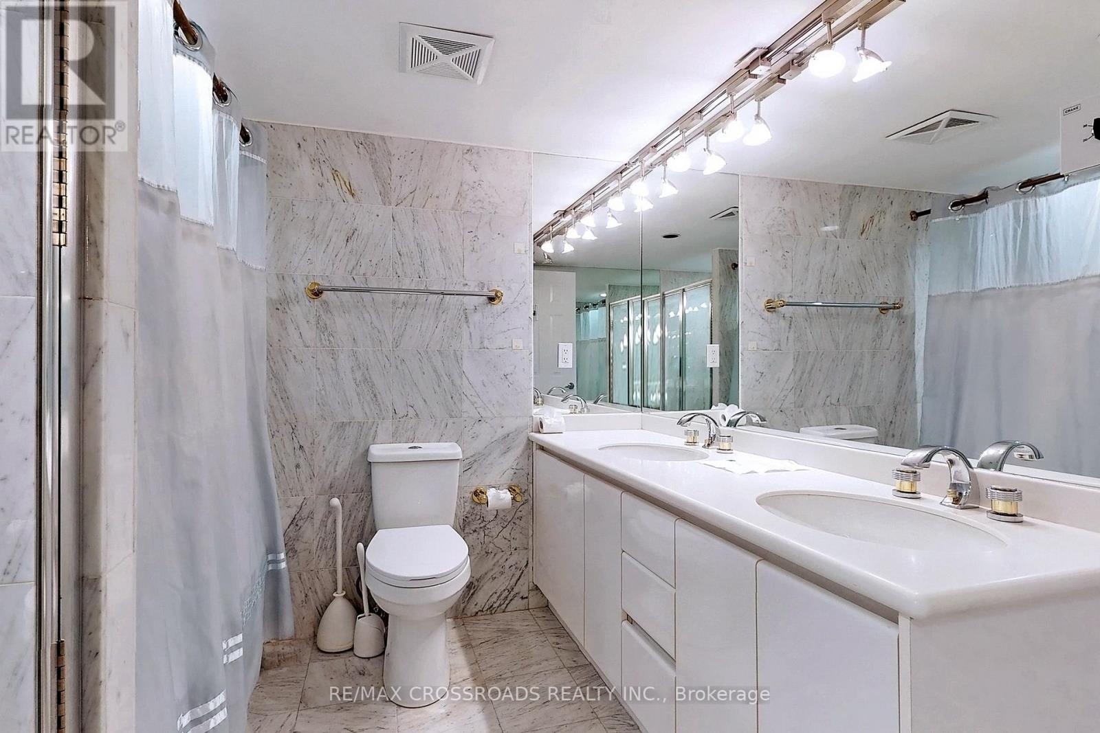 Ph02 - 1001 Bay Street, Toronto, Ontario  M5S 3A6 - Photo 21 - C12020533