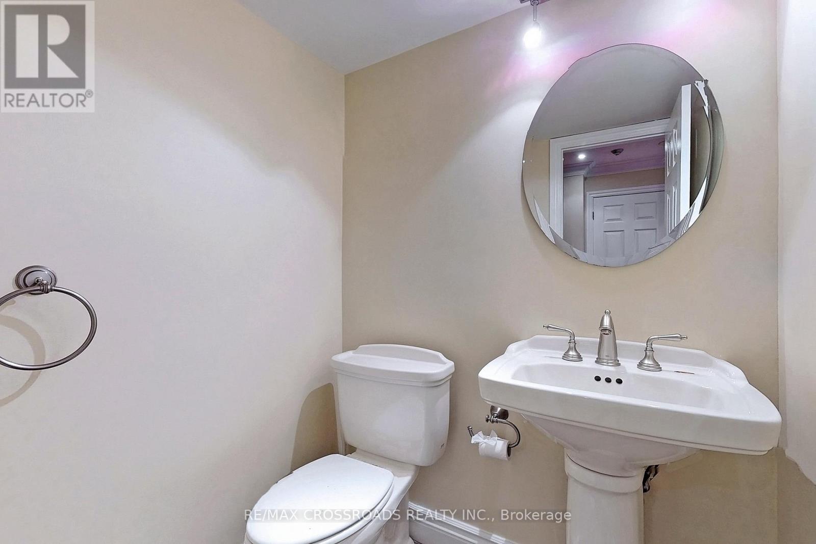 Ph02 - 1001 Bay Street, Toronto, Ontario  M5S 3A6 - Photo 17 - C12020533