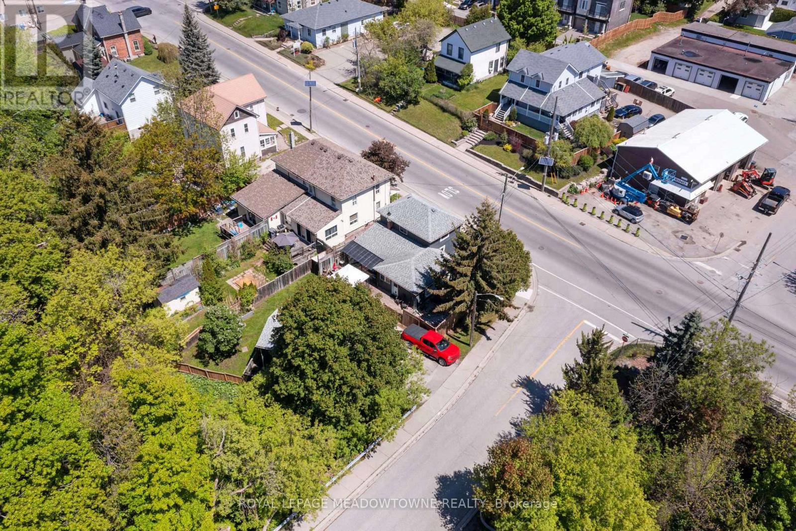 46 MAIN STREET S, Halton Hills, Ontario