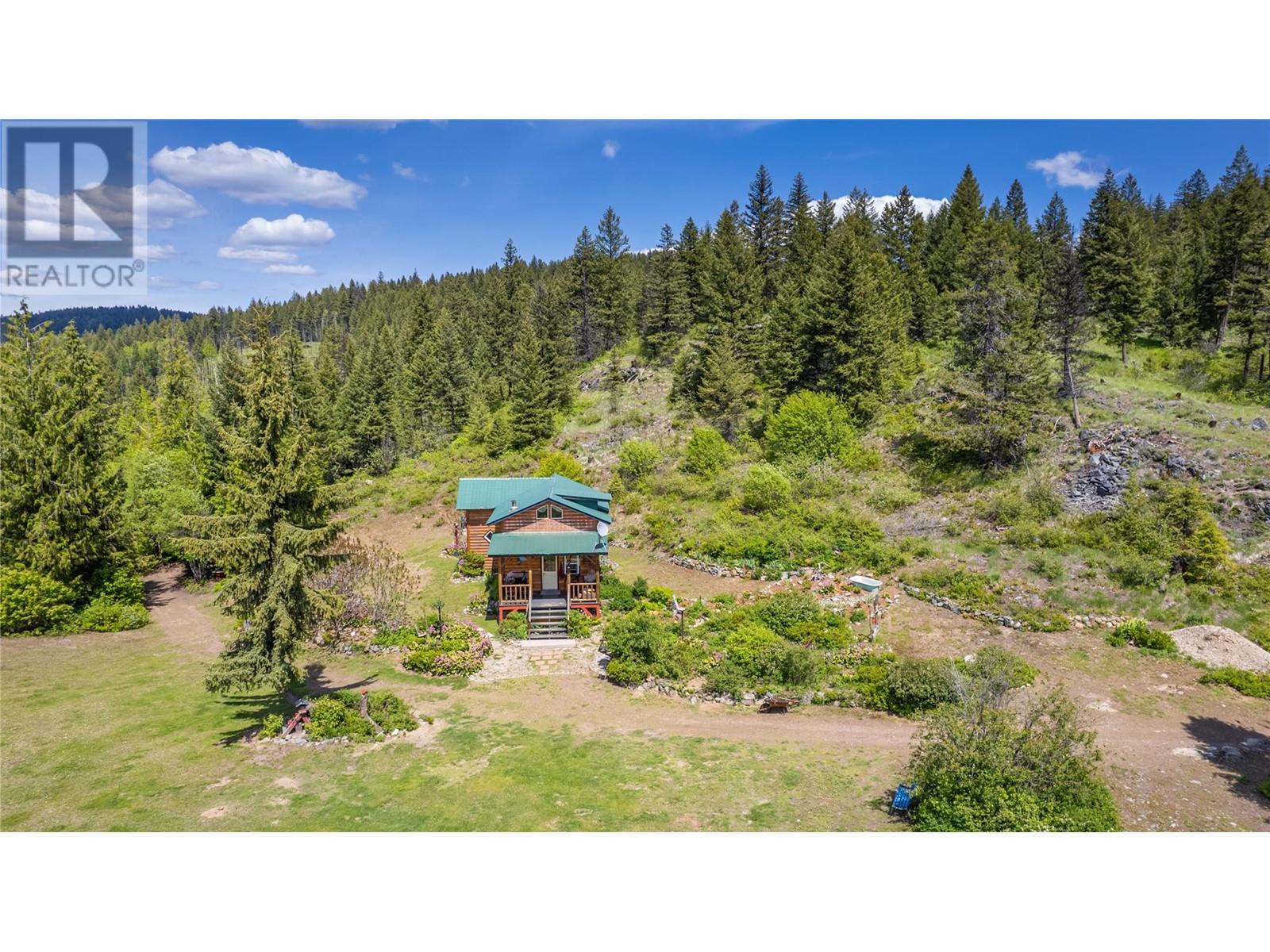 9800 3 Highway, Grand Forks, British Columbia  V0H 1H5 - Photo 9 - 10347816