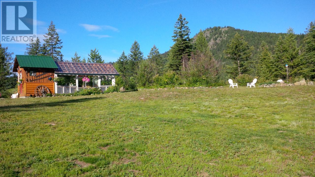 9800 3 Highway, Grand Forks, British Columbia  V0H 1H5 - Photo 23 - 10347816