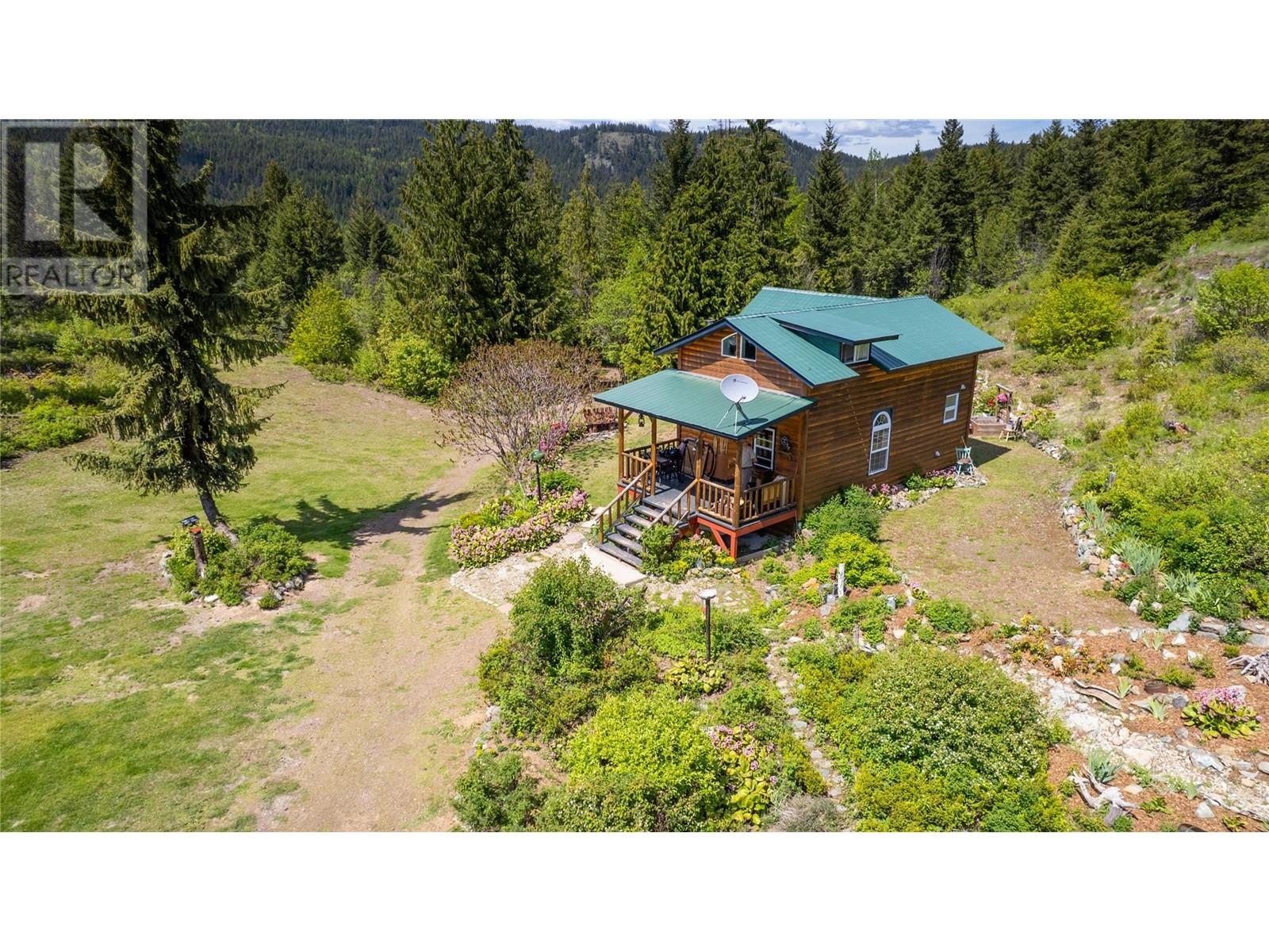 9800 3 Highway, Grand Forks, British Columbia  V0H 1H5 - Photo 8 - 10347816