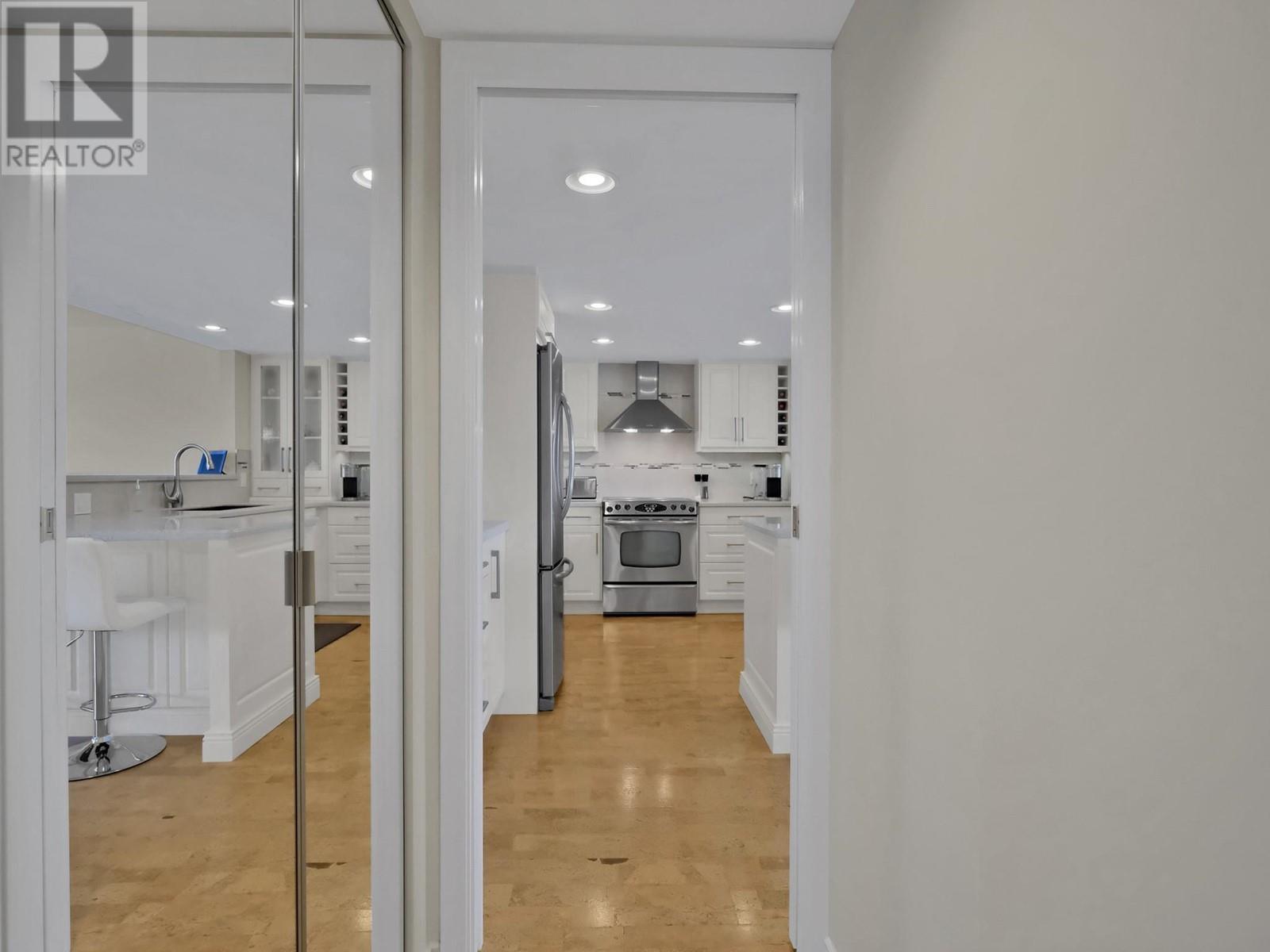 Property at 86 LAKESHORE Drive Unit# 302 image 3