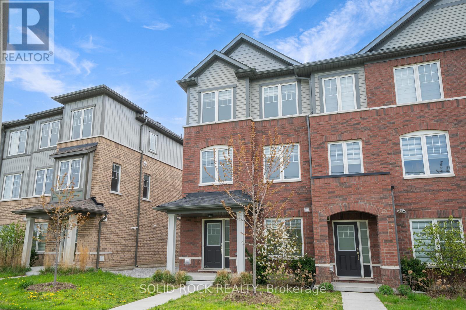 840 Atwater Path, Oshawa, Ontario  L1J 0E8 - Photo 3 - E12176351