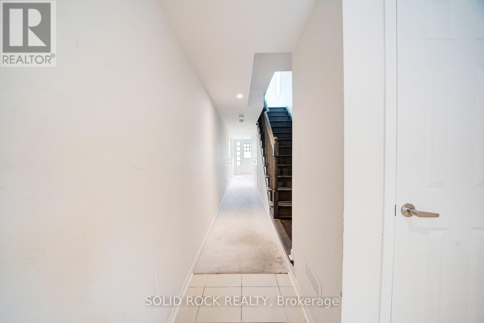 840 Atwater Path, Oshawa, Ontario  L1J 0E8 - Photo 5 - E12176351