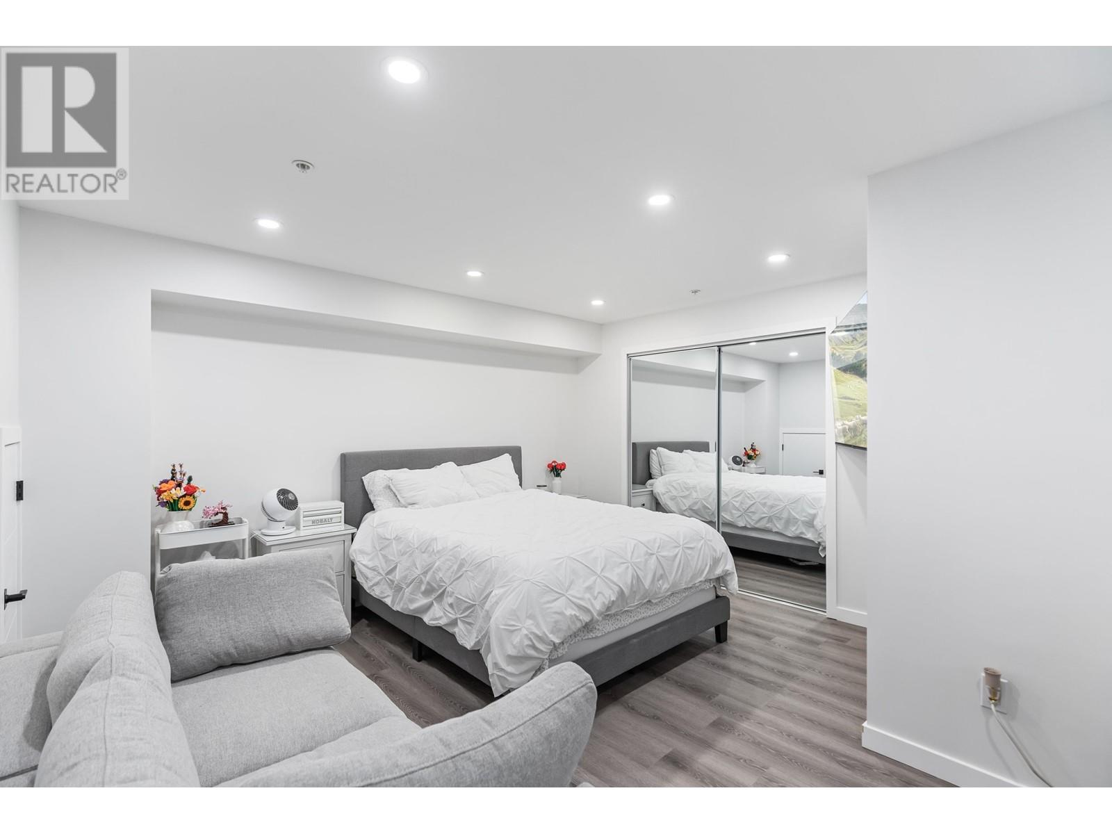 118 21868 Lougheed Highway, Maple Ridge, British Columbia  V2X 2S4 - Photo 28 - R2992677