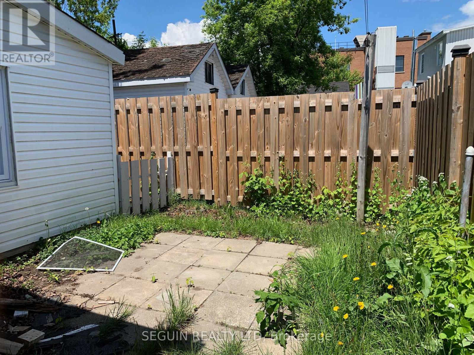 223-225 Higginson Street, Hawkesbury, Ontario  K6A 1G6 - Photo 3 - X12176413