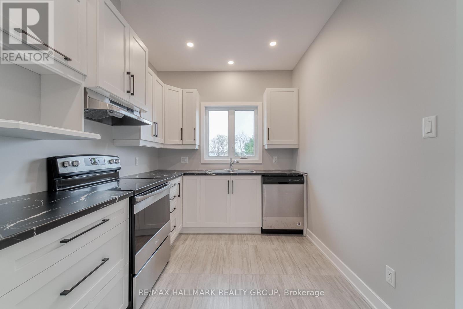 310 Zakari Street, Casselman, Ontario  K0A 1M0 - Photo 13 - X12176409