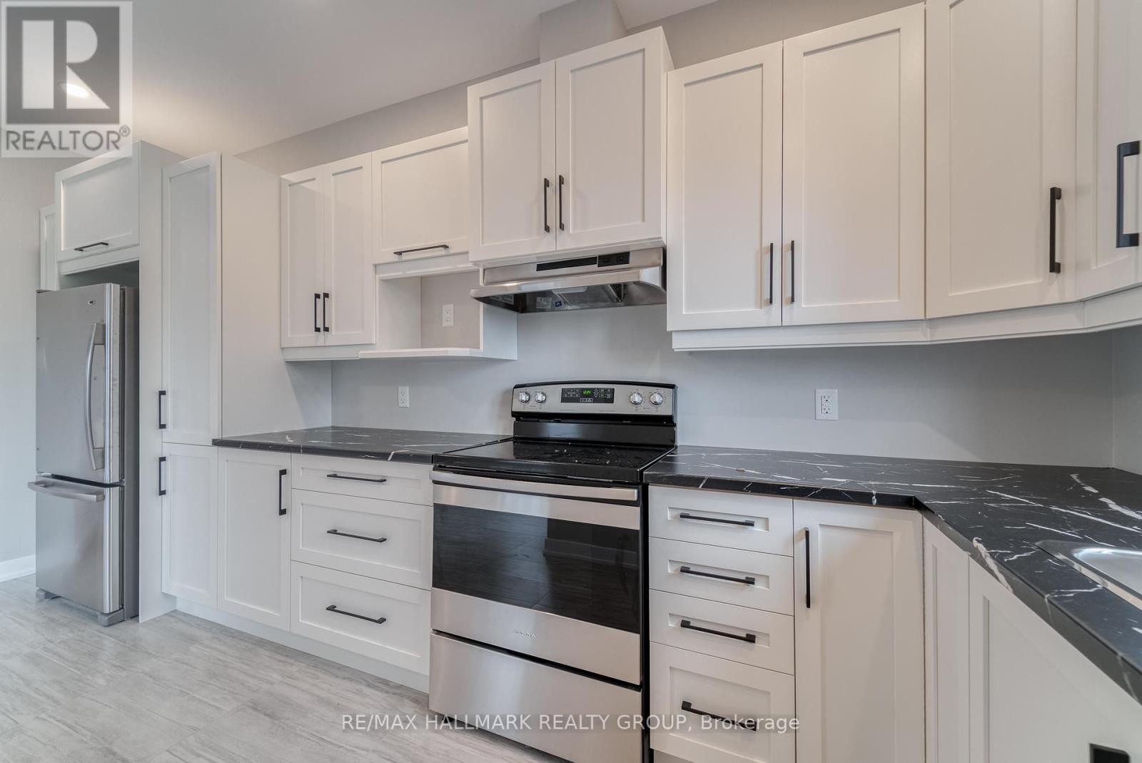 310 Zakari Street, Casselman, Ontario  K0A 1M0 - Photo 14 - X12176409