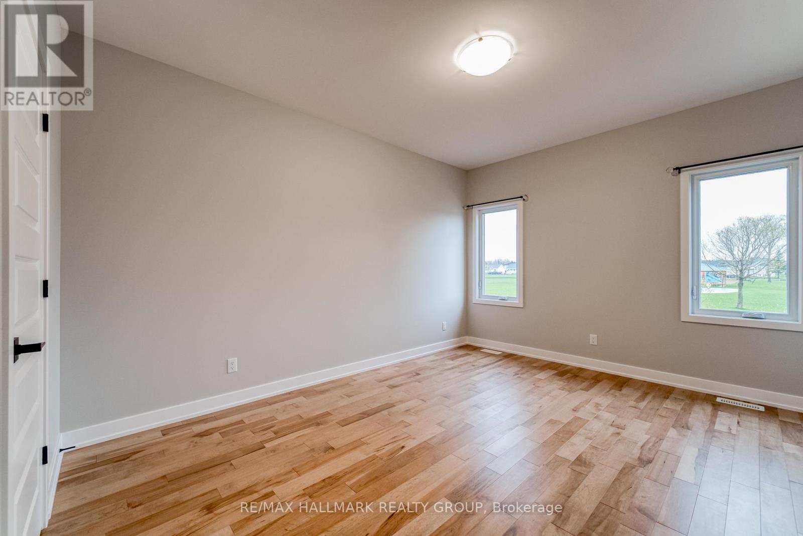 310 Zakari Street, Casselman, Ontario  K0A 1M0 - Photo 17 - X12176409