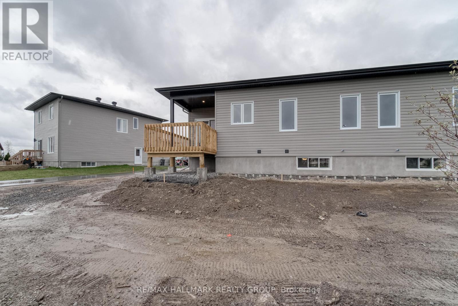 310 Zakari Street, Casselman, Ontario  K0A 1M0 - Photo 31 - X12176409
