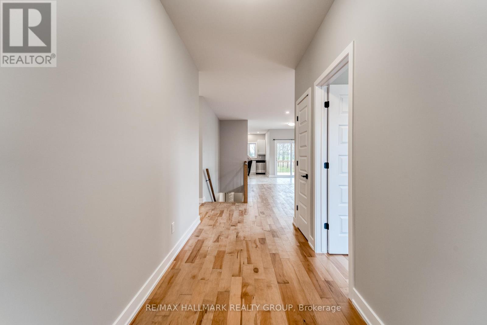 310 Zakari Street, Casselman, Ontario  K0A 1M0 - Photo 4 - X12176409