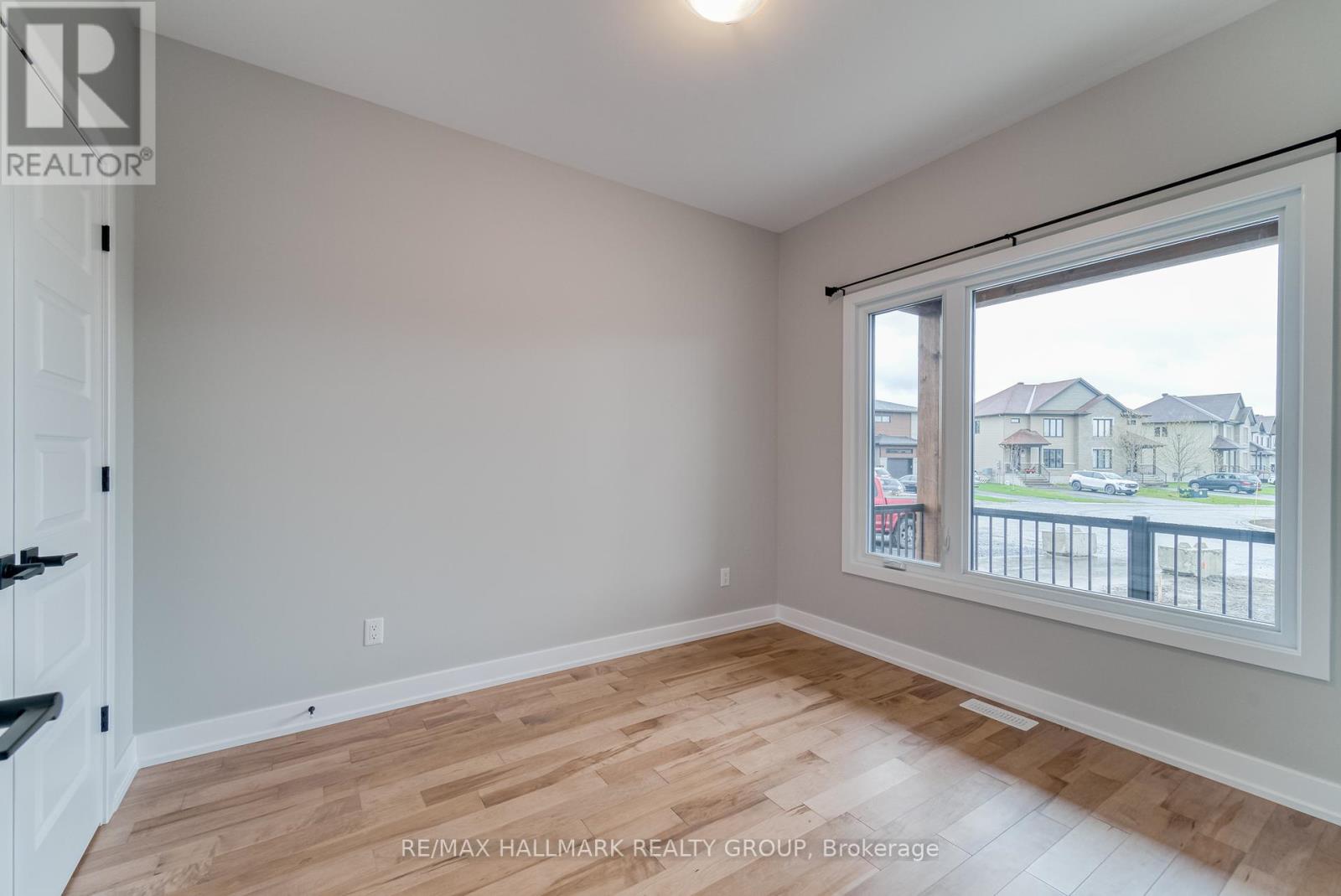 310 Zakari Street, Casselman, Ontario  K0A 1M0 - Photo 5 - X12176409