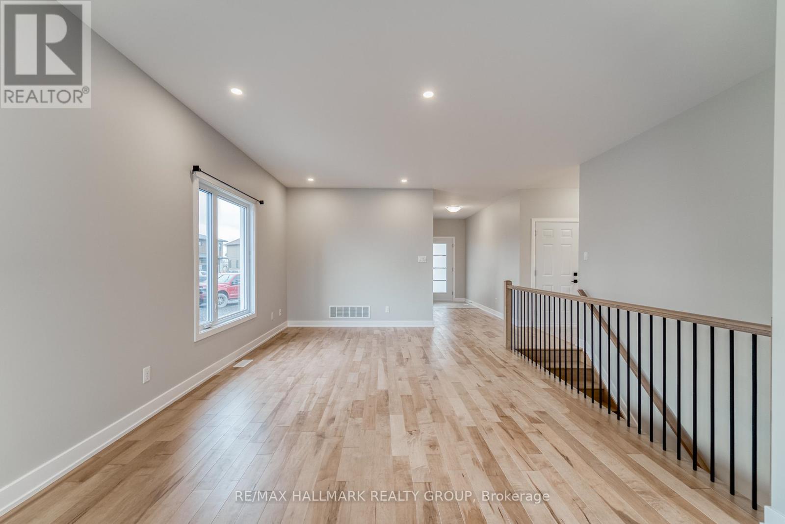 310 Zakari Street, Casselman, Ontario  K0A 1M0 - Photo 9 - X12176409