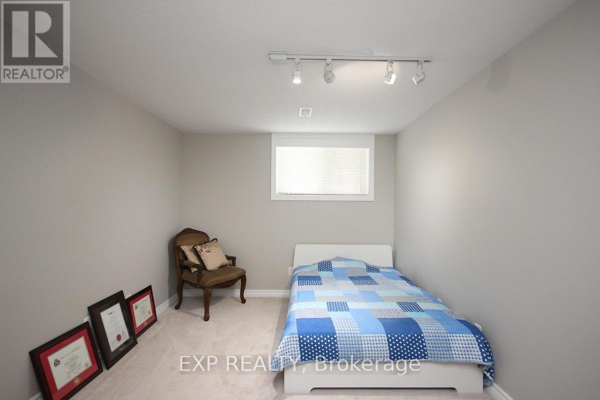 548a Chapman Mills Drive, Ottawa, Ontario  K2J 3V2 - Photo 8 - X12176464