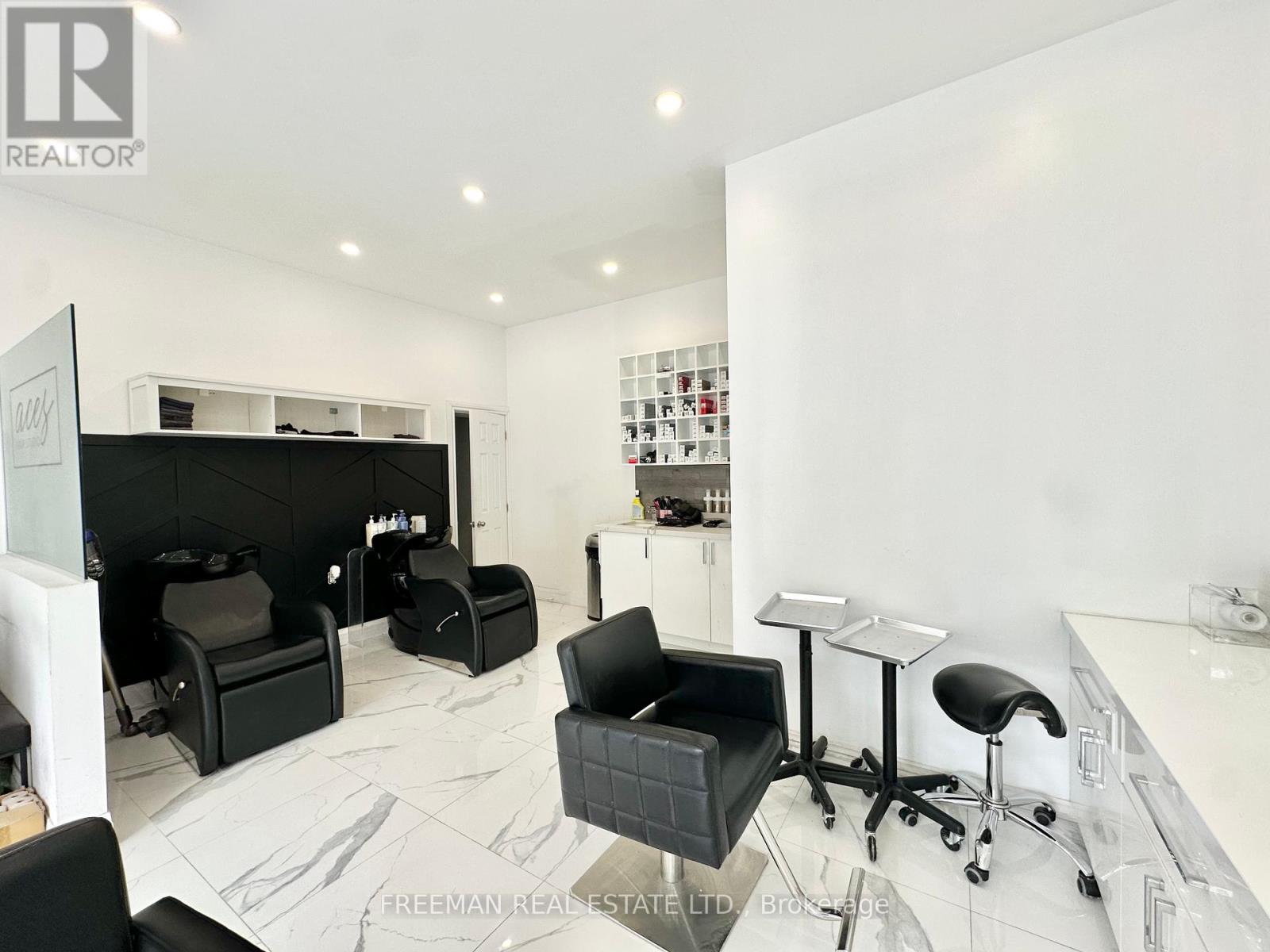 430 St. Clarens Avenue, Toronto, Ontario  M6H 3W3 - Photo 4 - C12176218