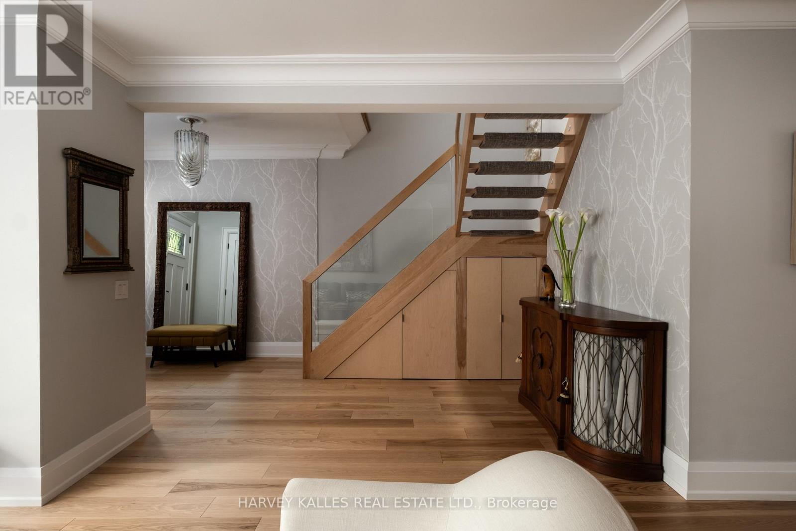 Property at 26 MCMASTER AVENUE image 3
