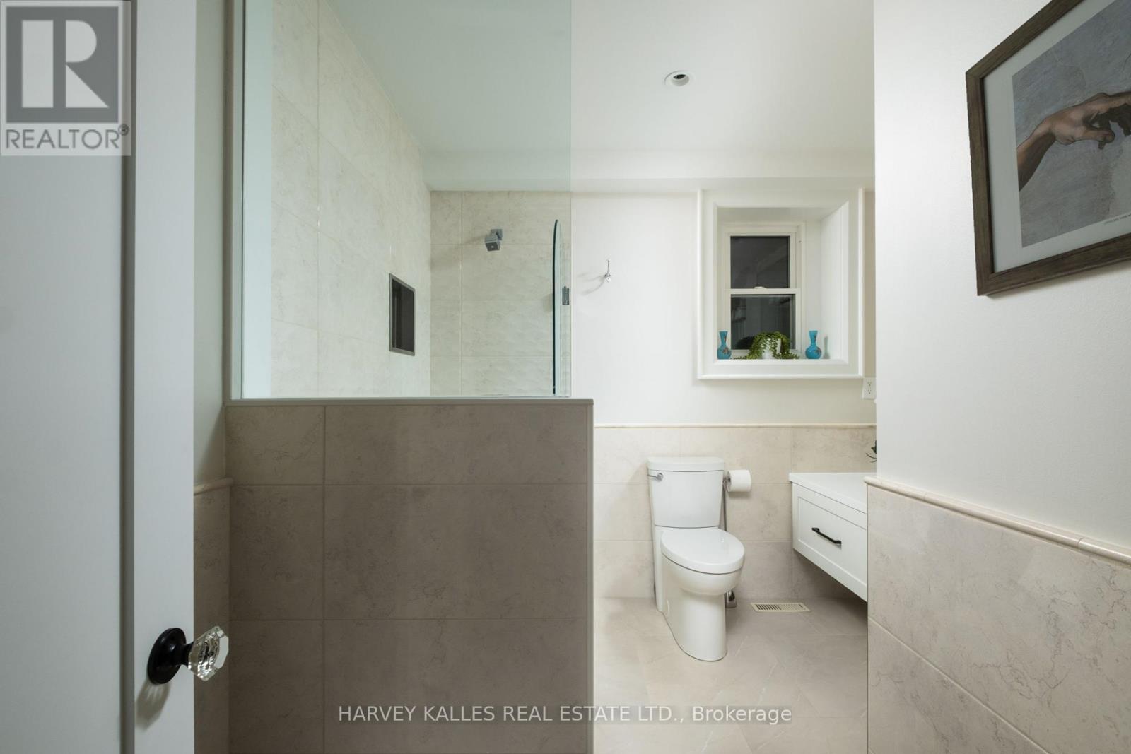 26 Mcmaster Avenue, Toronto, Ontario  M4V 1A9 - Photo 31 - C12176278