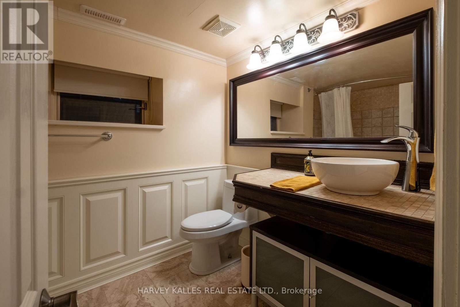 26 Mcmaster Avenue, Toronto, Ontario  M4V 1A9 - Photo 43 - C12176278