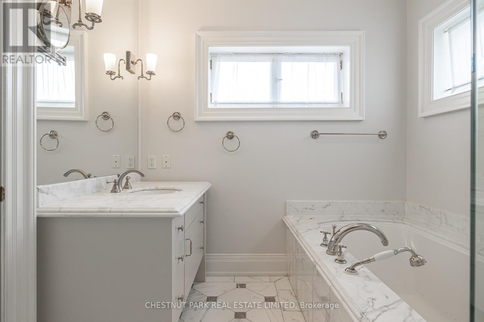 #3 - 40 Maple Avenue, Toronto, Ontario  M4W 2T7 - Photo 35 - C12176394