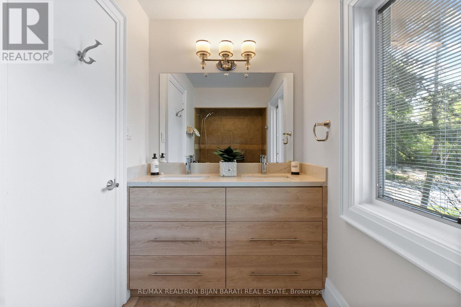 25 Bamboo Grove, Toronto, Ontario  M3B 2C6 - Photo 33 - C12176443
