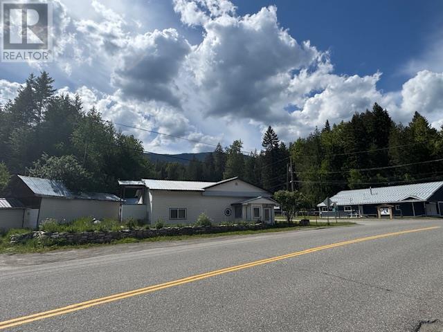 3049 Hornsberger Road, Salmon Arm, BC V1E3H1