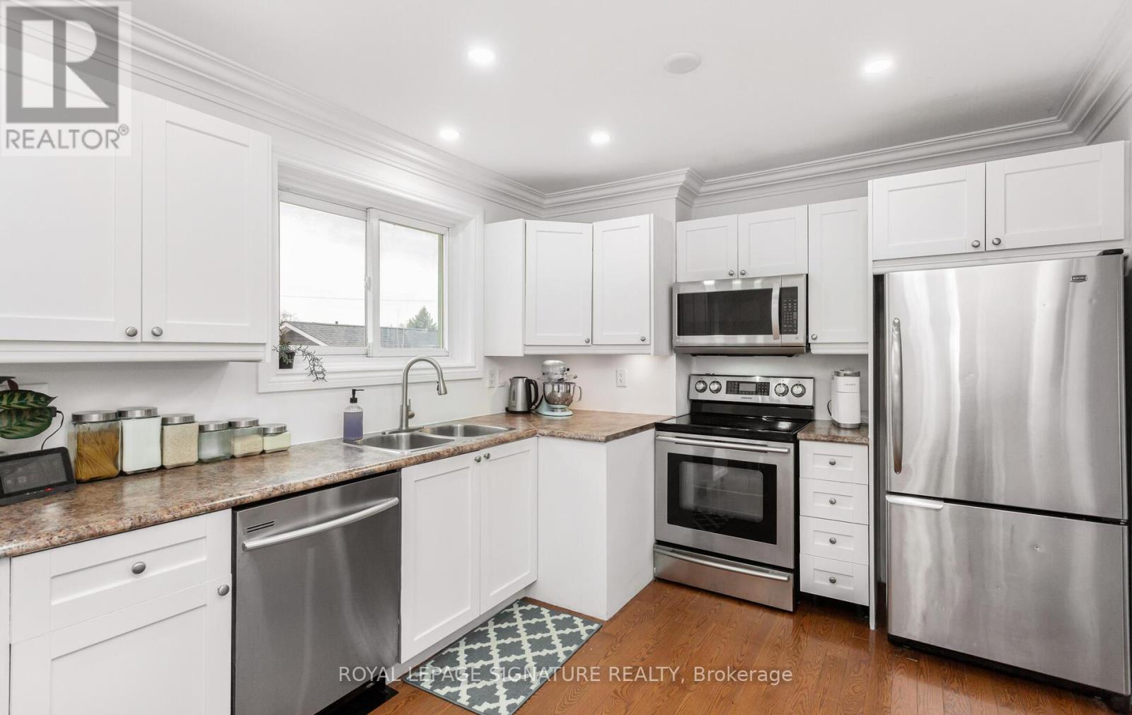 854 Antonio Street, Pickering, Ontario  L1W 1T3 - Photo 13 - E12176090