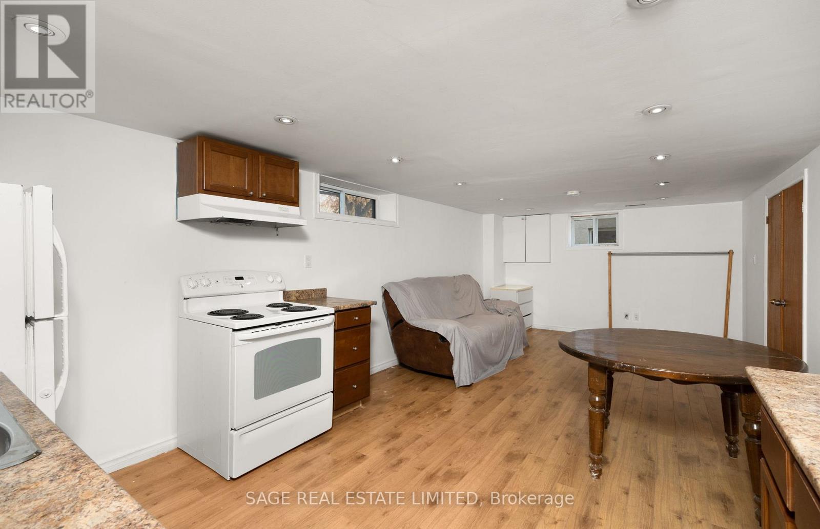 Bsmt - 11 Horton Boulevard, Toronto, Ontario  M1J 1K7 - Photo 3 - E12176205