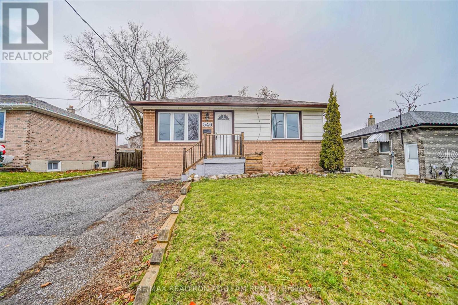 Main - 546 Phillip Murray Avenue, Oshawa, Ontario  L1J 1H8 - Photo 2 - E12176364