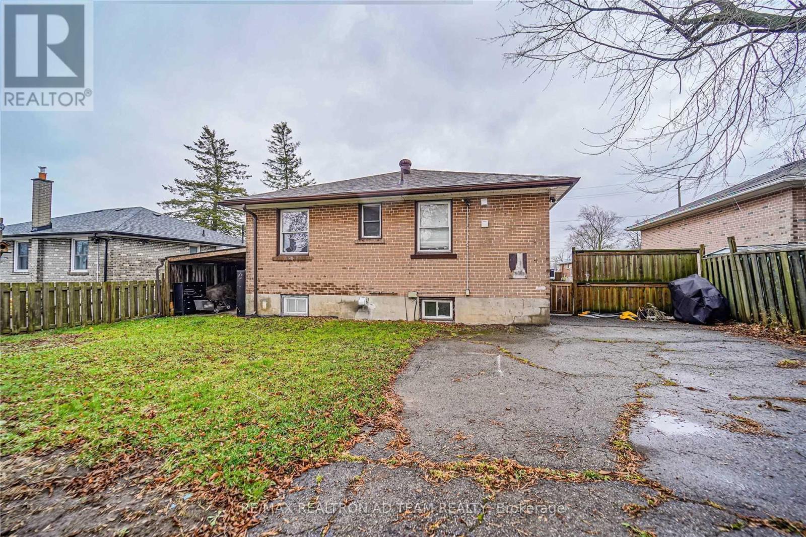 Main - 546 Phillip Murray Avenue, Oshawa, Ontario  L1J 1H8 - Photo 4 - E12176364