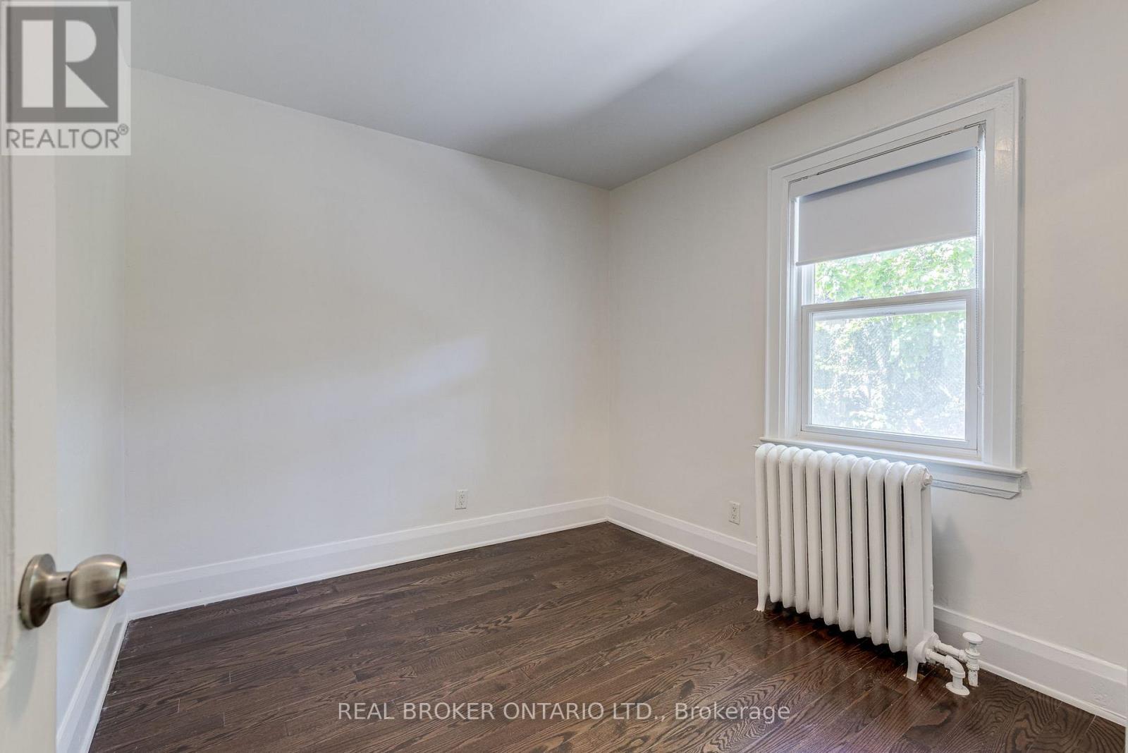 G/f - 72 Glen Manor Drive, Toronto, Ontario  M4E 2X2 - Photo 16 - E12176383