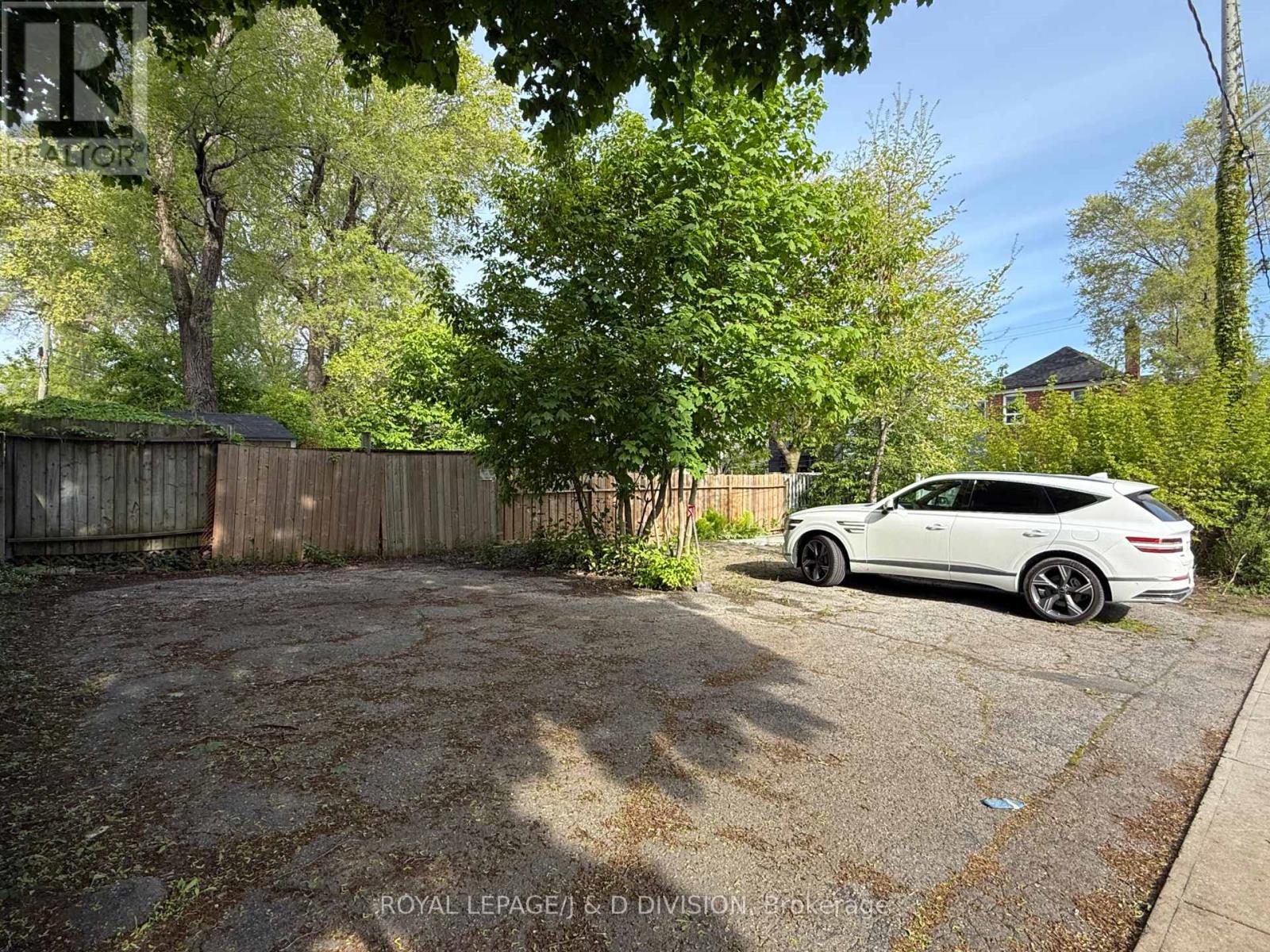 2333 Gerrard Street E, Toronto, Ontario  M4E 2E5 - Photo 6 - E12176441