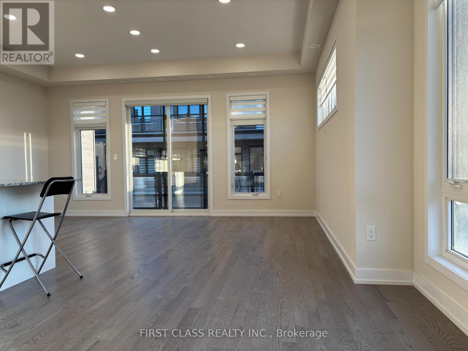3120 Perkins Way, Oakville, Ontario  L6H 7Z5 - Photo 17 - W12173689