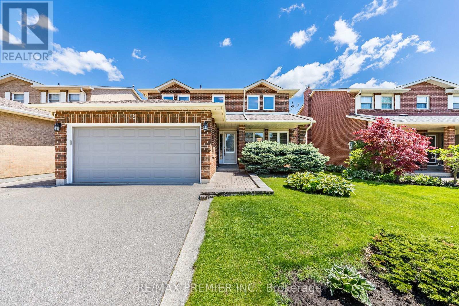 18 MATHEWSON STREET, Vaughan, Ontario