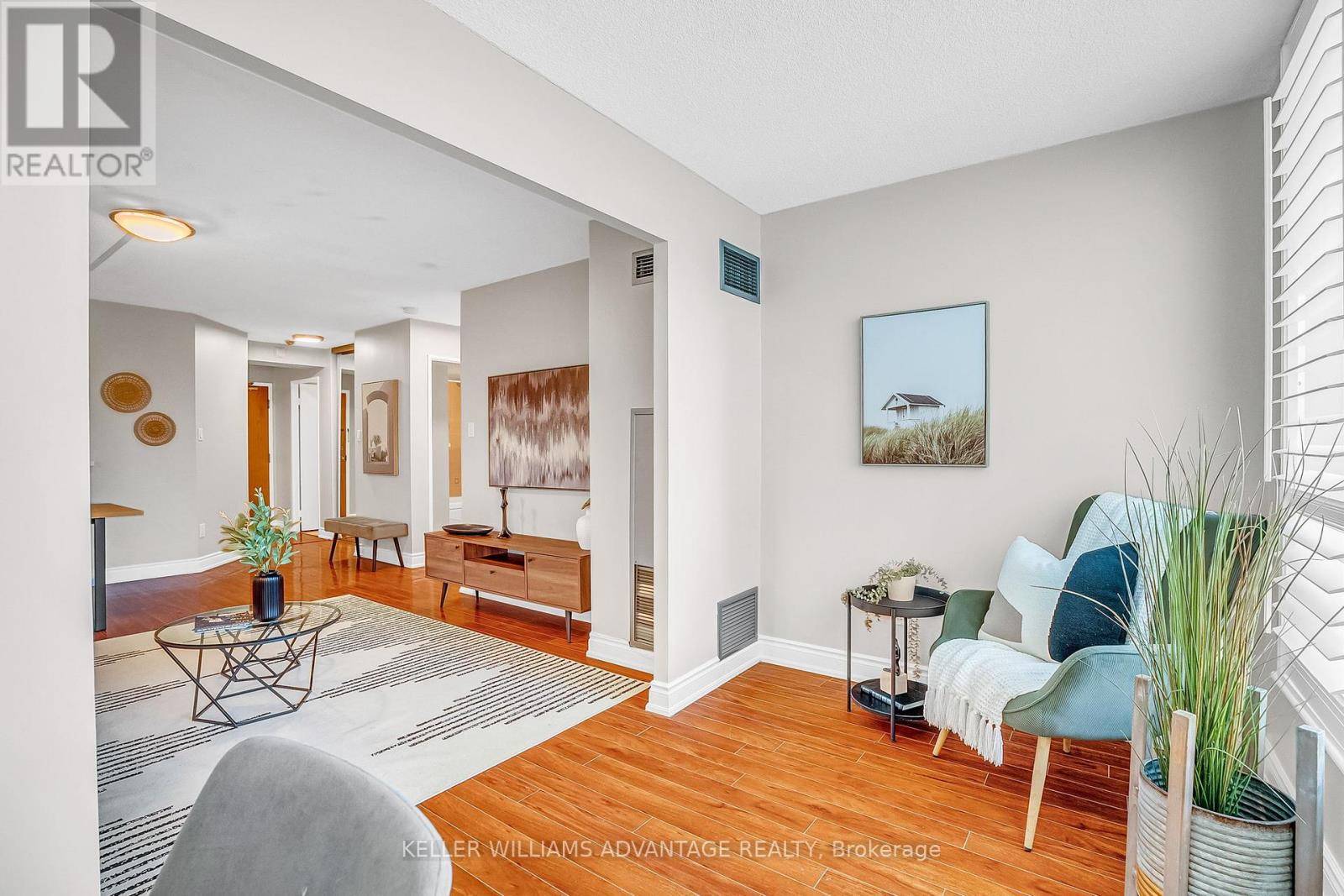 516 - 326 Major Mackenzie Drive E, Richmond Hill (Crosby), Ontario  L4C 8T4 - Photo 4 - N12176128