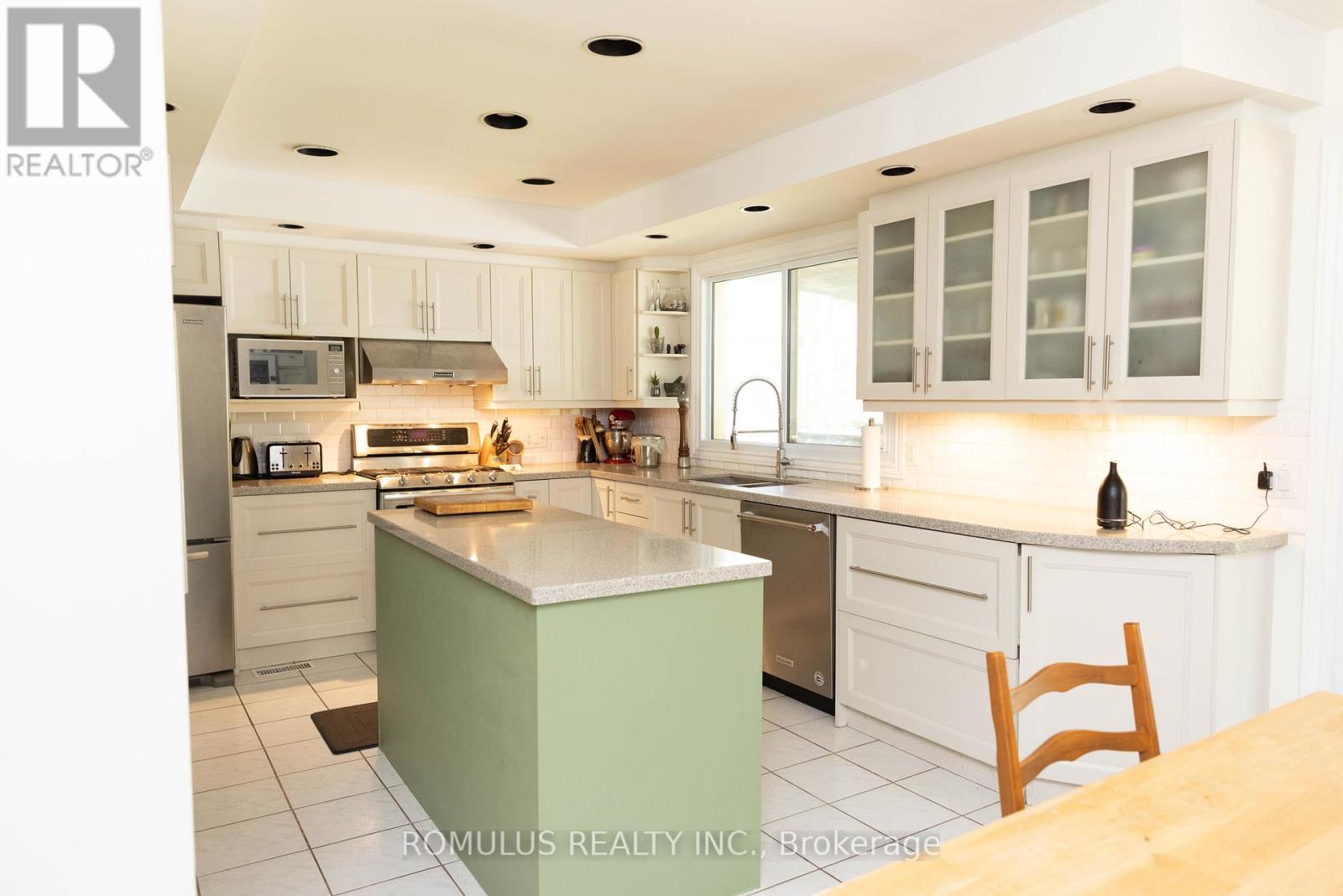 75 Oak Lea Circle, Markham, Ontario  L3P 3M3 - Photo 6 - N12176130