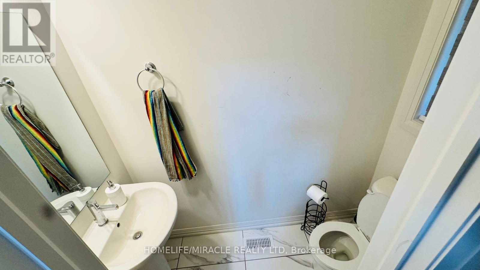 58 Sandhill Crescent, Adjala-Tosorontio, Ontario  L0G 1W0 - Photo 13 - N12176155