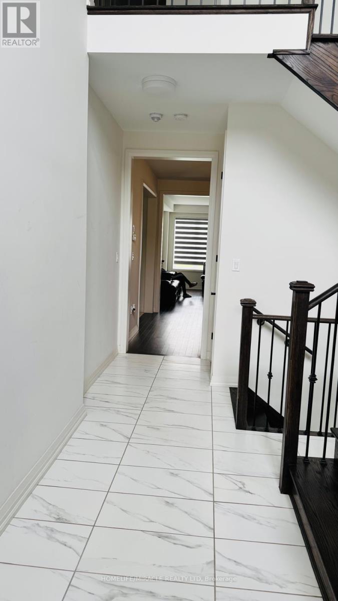 58 Sandhill Crescent, Adjala-Tosorontio, Ontario  L0G 1W0 - Photo 15 - N12176155