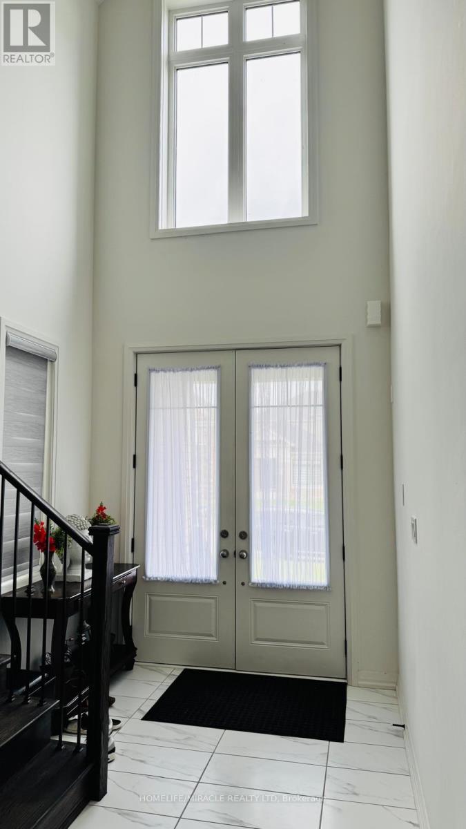 58 Sandhill Crescent, Adjala-Tosorontio, Ontario  L0G 1W0 - Photo 2 - N12176155