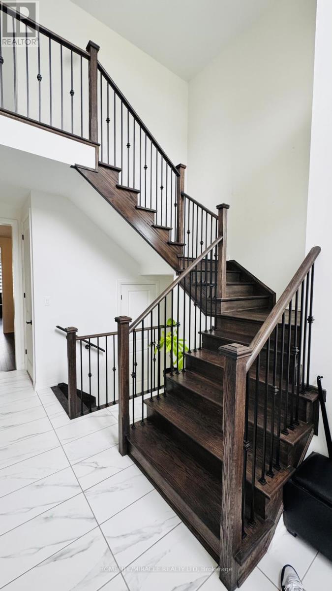 58 Sandhill Crescent, Adjala-Tosorontio, Ontario  L0G 1W0 - Photo 5 - N12176155