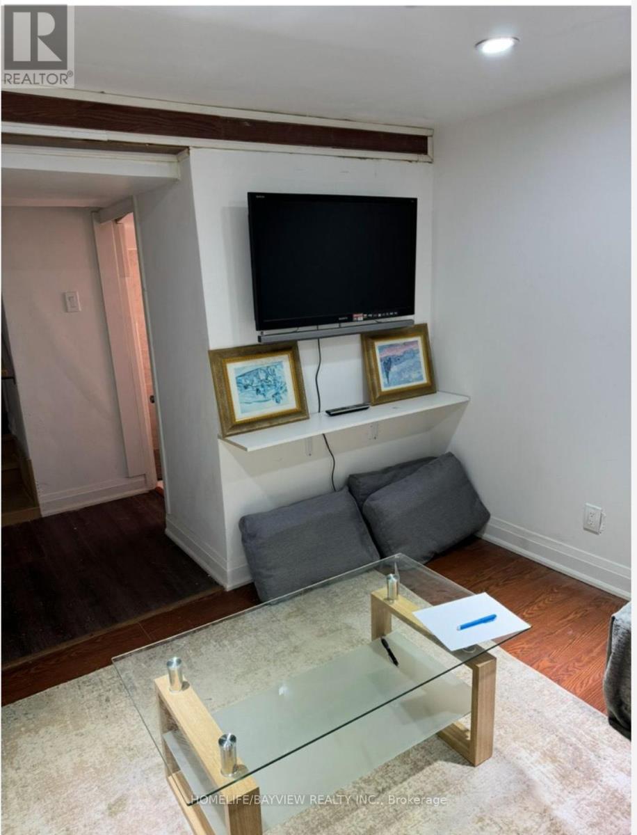 Property at 18 JONDAN CRESCENT image 4