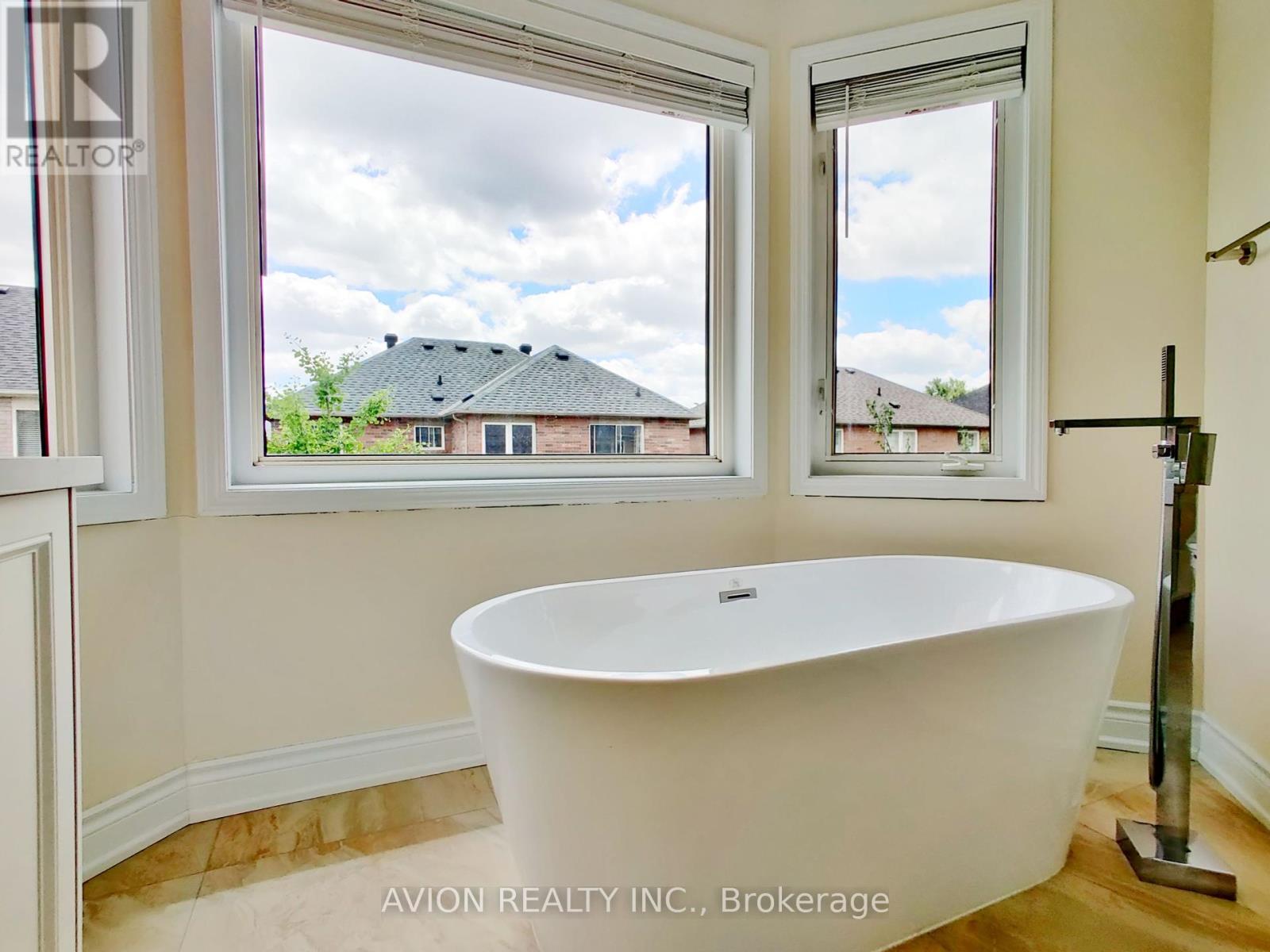 17 Staffordshire Lane, Markham, Ontario  L6C 2M8 - Photo 19 - N12176260