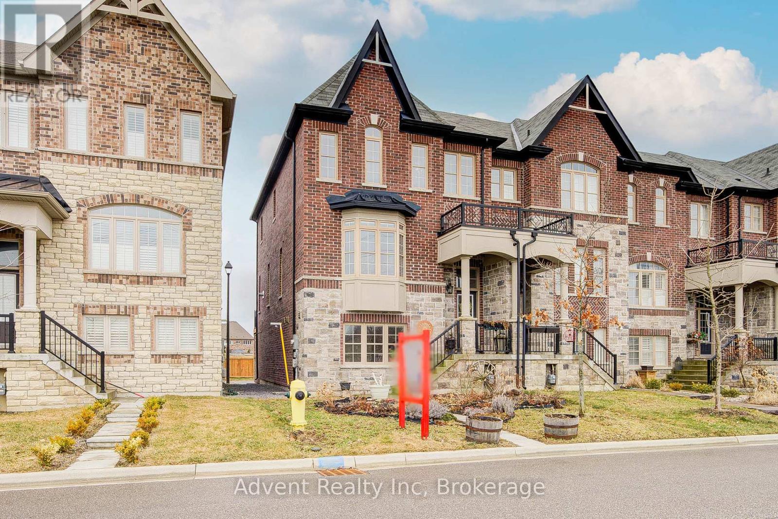 95 BEECHBOROUGH CRESCENT, East Gwillimbury, Ontario