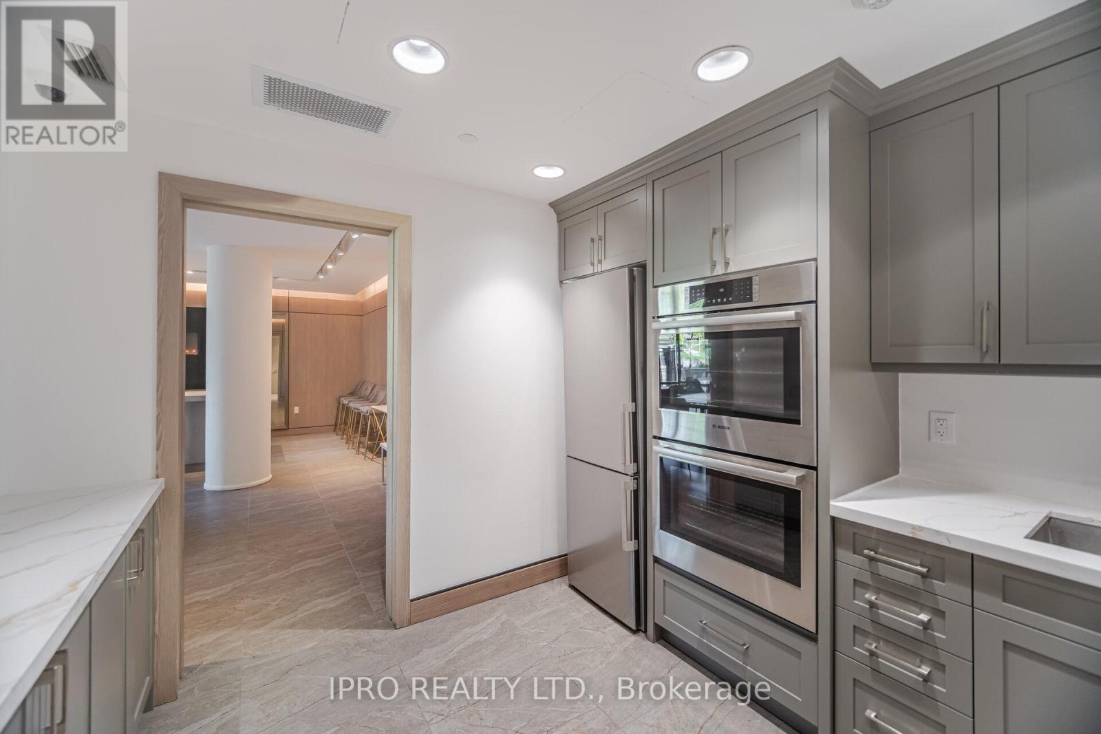 Unit #327 - 4800 Highway #7 Road, Vaughan, Ontario  L4L 1H8 - Photo 36 - N12176316