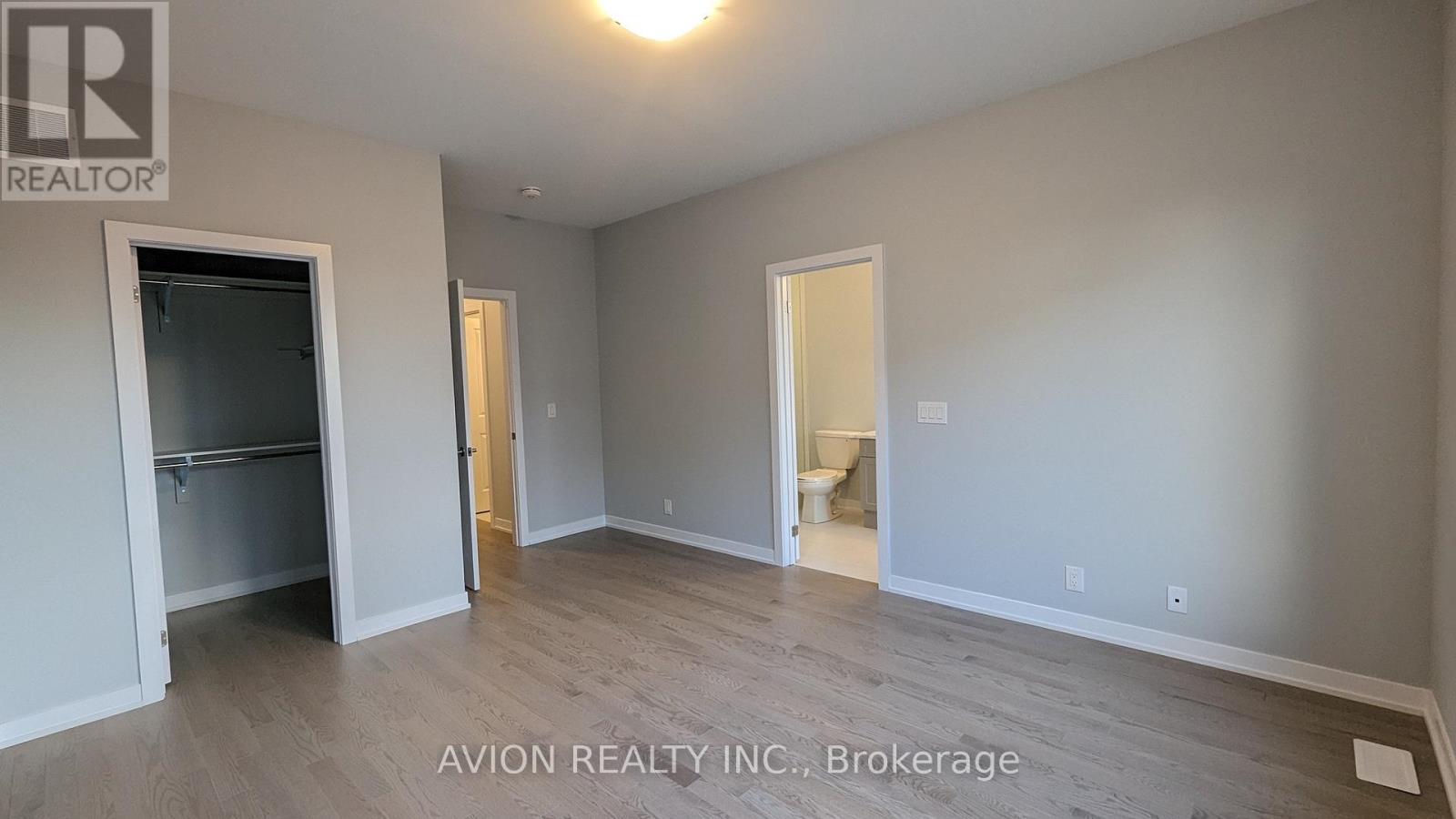 29 Percy Rye Avenue, Markham, Ontario  L6C 3K3 - Photo 7 - N12176348