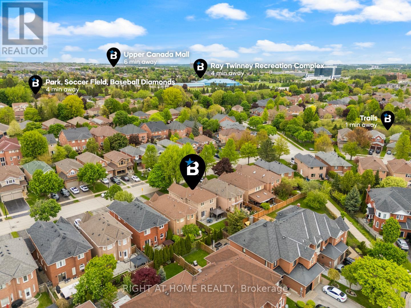 244 Rushbrook Drive, Newmarket, Ontario  L3X 2E3 - Photo 4 - N12176442