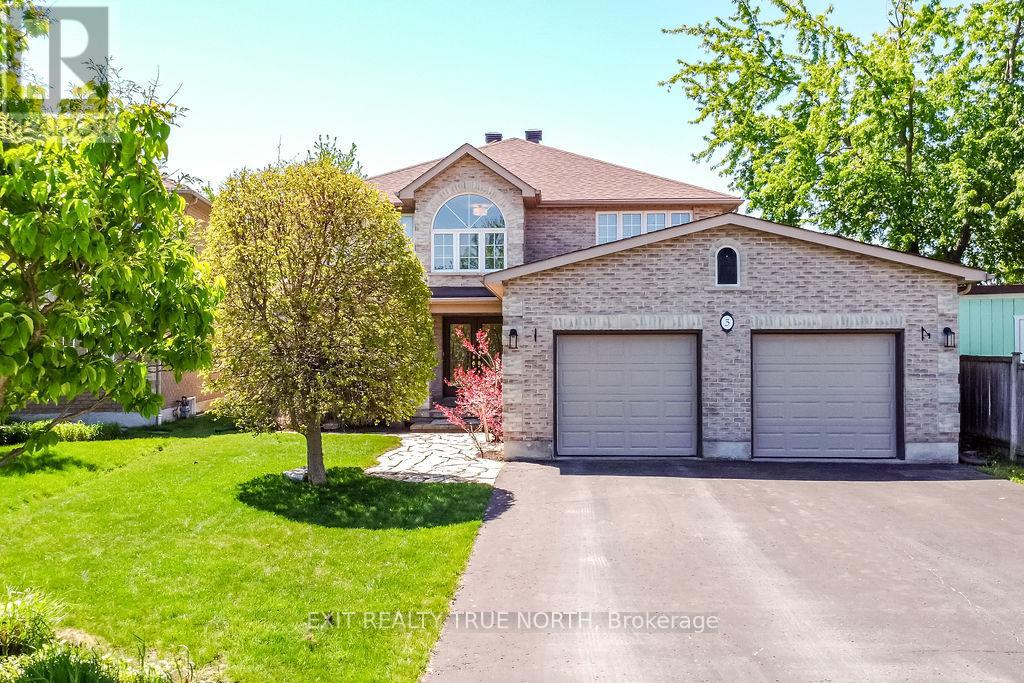 5 Newberry Court, Barrie, Ontario  L4N 0M9 - Photo 1 - S12176270